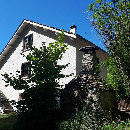 Location de vacances à Gourdon en Bouriane  Exterior foto