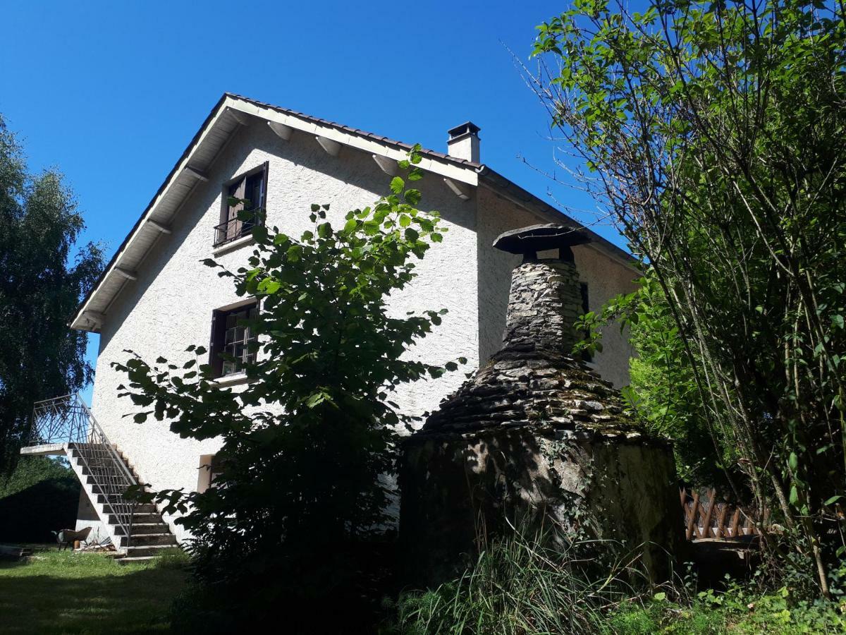 Location de vacances à Gourdon en Bouriane  Exterior foto