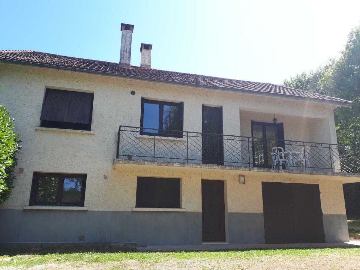 Location de vacances à Gourdon en Bouriane  Exterior foto