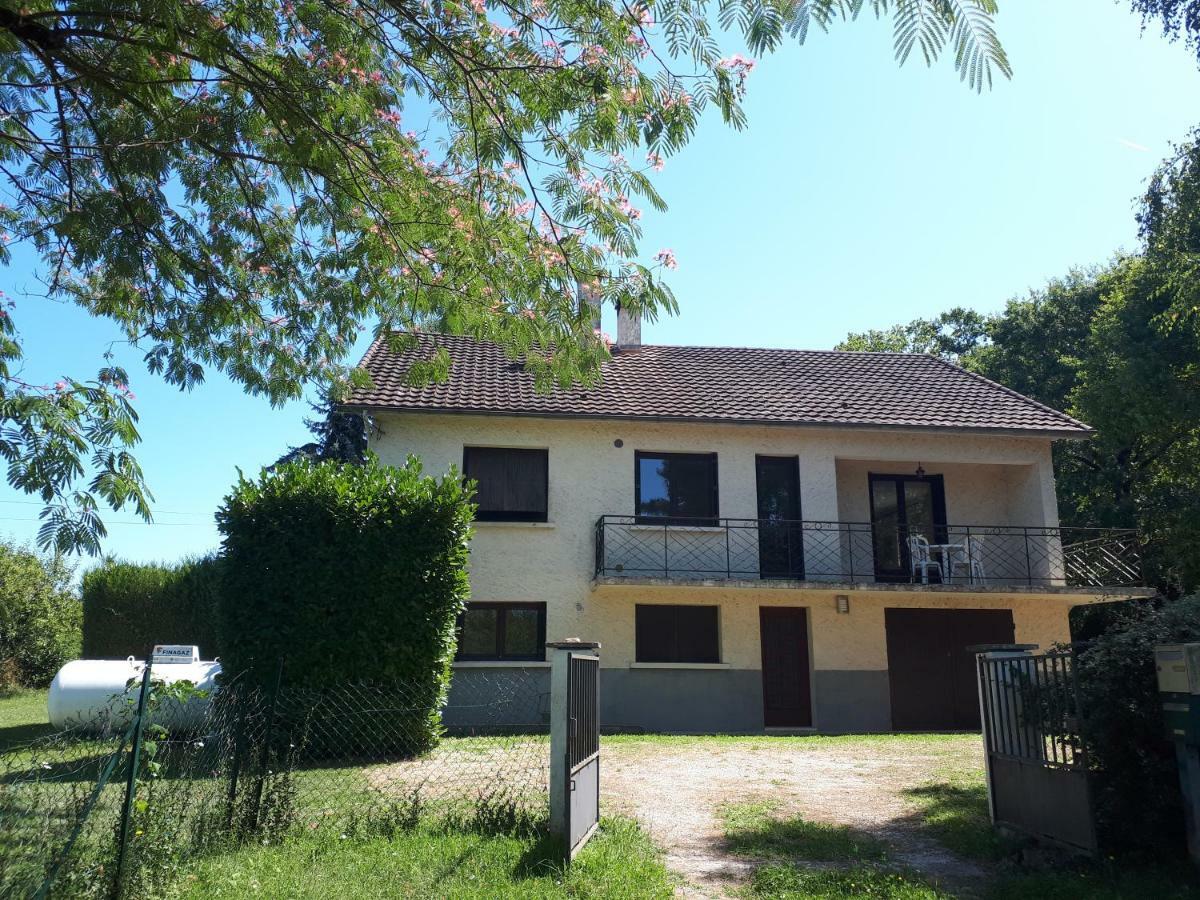 Location de vacances à Gourdon en Bouriane  Exterior foto