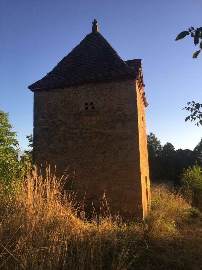 Location de vacances à Gourdon en Bouriane  Exterior foto
